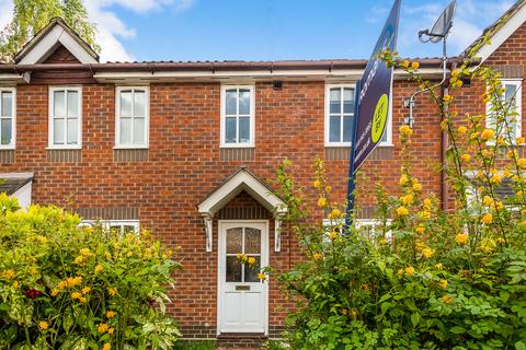 3 bedroom terraced house to rent, Privet Close, Lower Earley, Reading, RG6