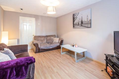 3 bedroom terraced house to rent, Privet Close, Lower Earley, Reading, RG6