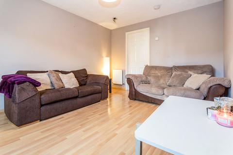 3 bedroom terraced house to rent, Privet Close, Lower Earley, Reading, RG6