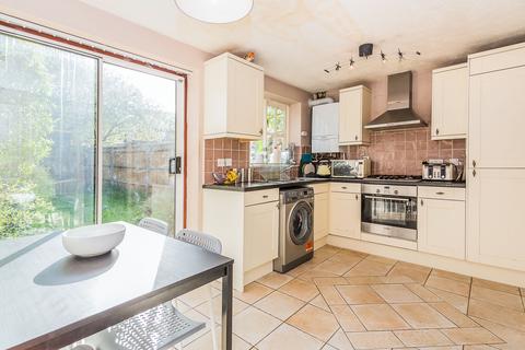 3 bedroom terraced house to rent, Privet Close, Lower Earley, Reading, RG6