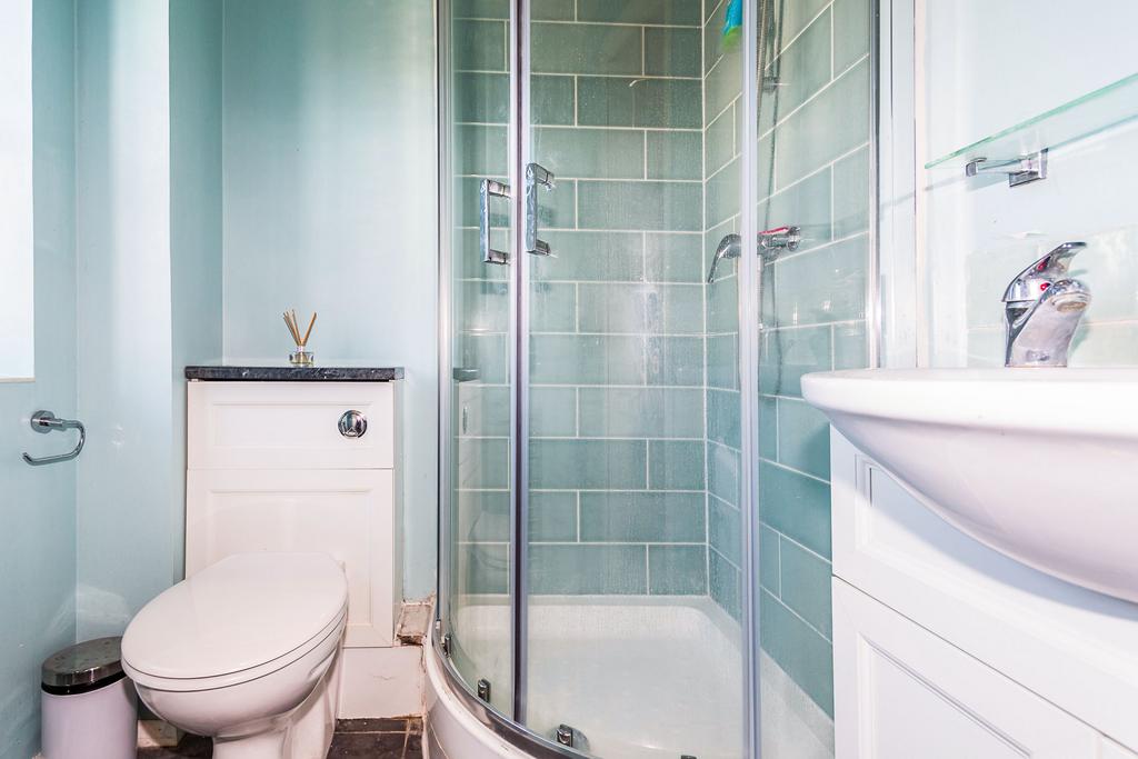 En suite.jpg