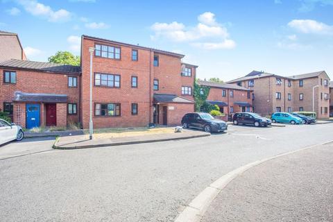 undefined, Verona Close, Uxbridge, UB8