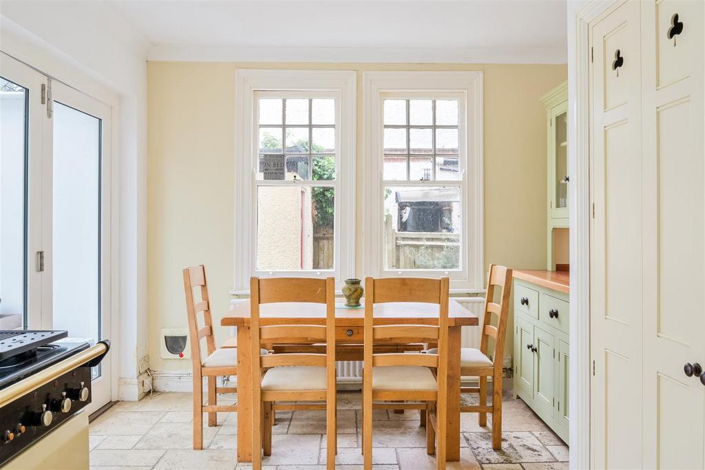Kitchen/Breakfast Room
