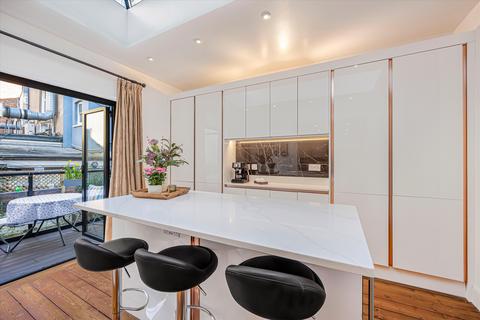 undefined, Crescent Terrace, Cheltenham, Gloucestershire GL50