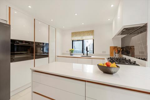 undefined, Crescent Terrace, Cheltenham, Gloucestershire GL50