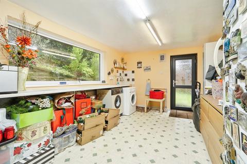 4 bedroom detached house for sale, Longwood Avenue, Bingley BD16