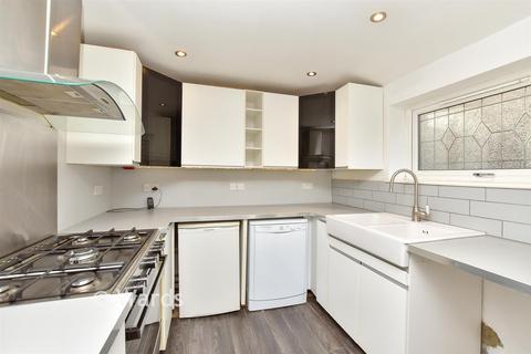 4 bedroom detached house for sale, Maidstone Road, Gillingham ME8