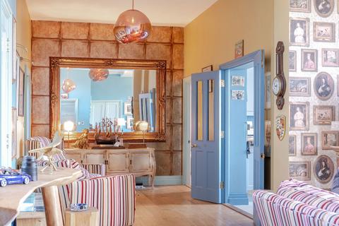 undefined, Kings Drive, Midhurst GU29