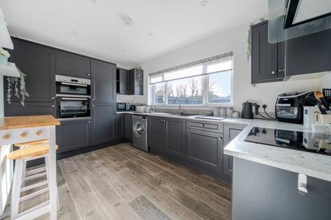3 bedroom bungalow for sale, Paxton Road, Hampshire PO14