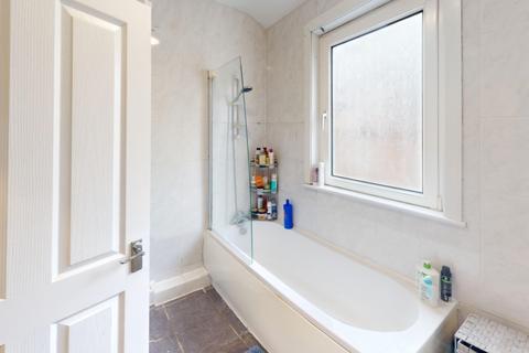 3 bedroom terraced house to rent, (3) 124 Noel Street, Forest Fields, Nottingham, NG7 6AU