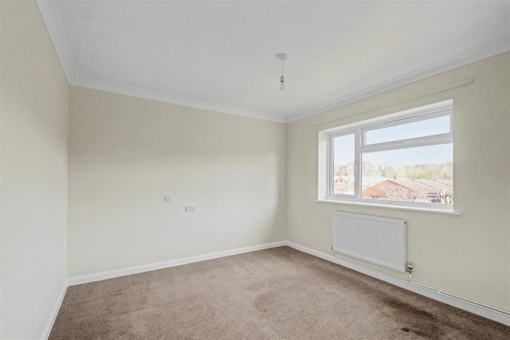 Bedroom 1.jpeg
