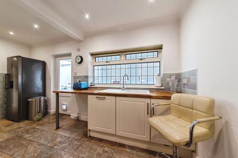 undefined, Love Lane, Spalding