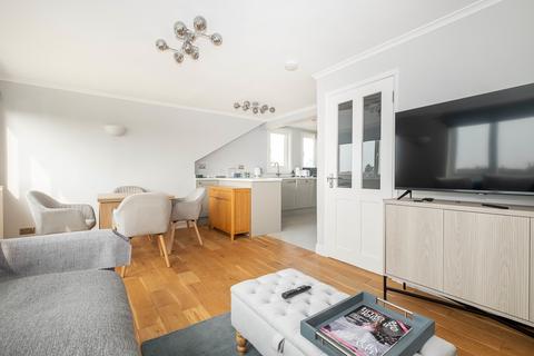 2 bedroom flat to rent, Homefield Road Wimbledon Village SW19
