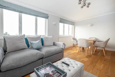 2 bedroom flat to rent, Homefield Road Wimbledon Village SW19