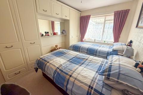 2 bedroom bungalow for sale, St. Marks Road, Burnham-on-Sea, Somerset, TA8