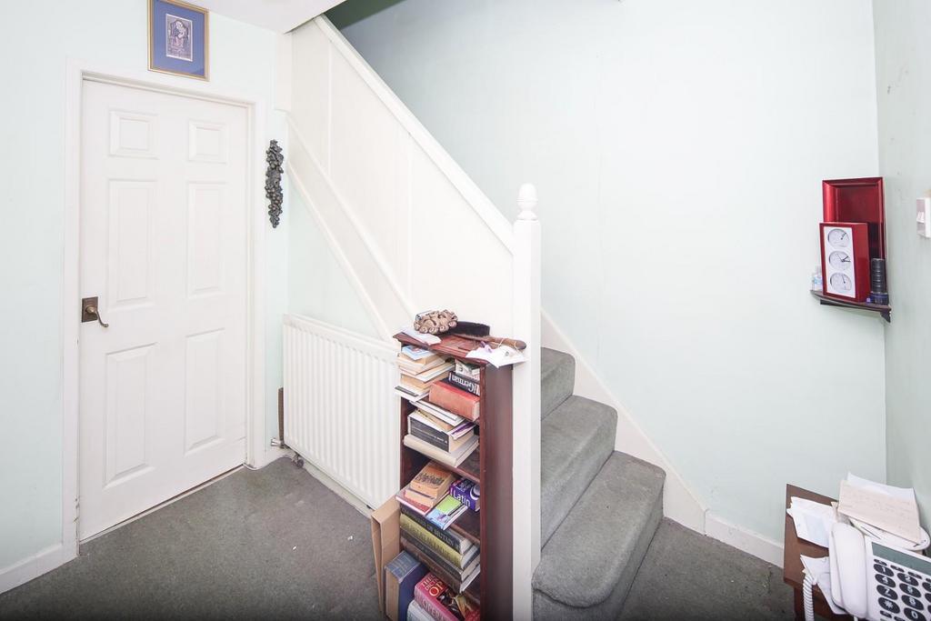 59 Murcott Road East-2.jpg