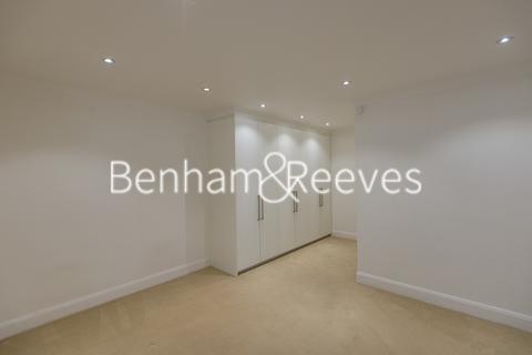 undefined, Cambridge Road, Hanwell W7