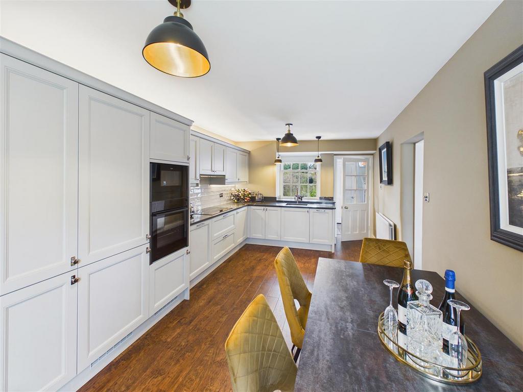 Dining Kitchen