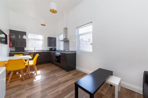 undefined, £169.90pppw - Queens Road, Jesmond, Newcastle Upon Tyne