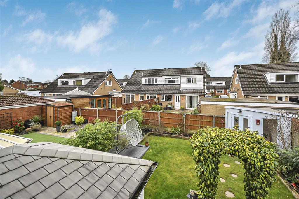 7 Sevenoaks View to Rear.jpg