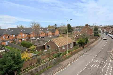 2 bedroom detached bungalow for sale, Banbury,  Oxfordshire,  OX16