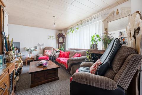 2 bedroom detached bungalow for sale, Banbury,  Oxfordshire,  OX16