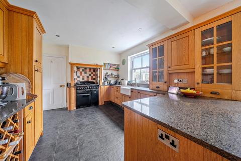 undefined, Aldershot Road, Fleet, GU51