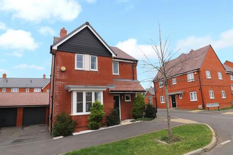 3 bedroom detached house for sale, Wallace Avenue, Southampton SO32
