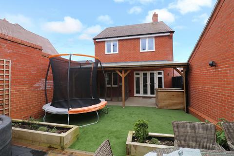 3 bedroom detached house for sale, Wallace Avenue, Southampton SO32