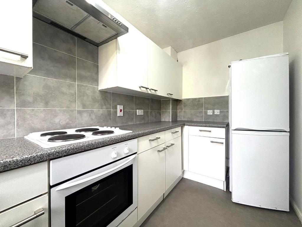 Kitchen 1.jpeg