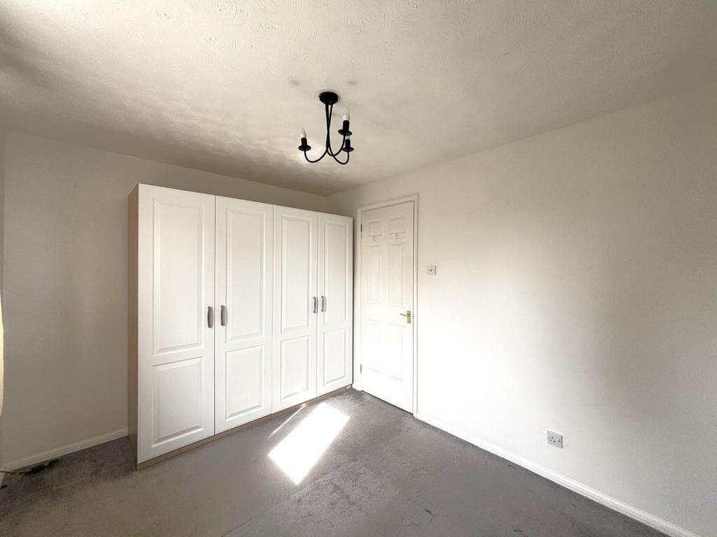Bedroom 1 1.jpeg