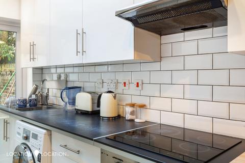 undefined, Farleigh Road, London, N16