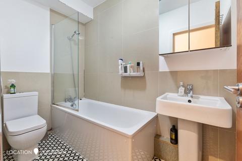 undefined, Farleigh Road, London, N16