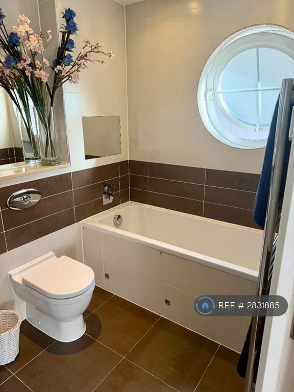 Bedroom 1 En-Suite