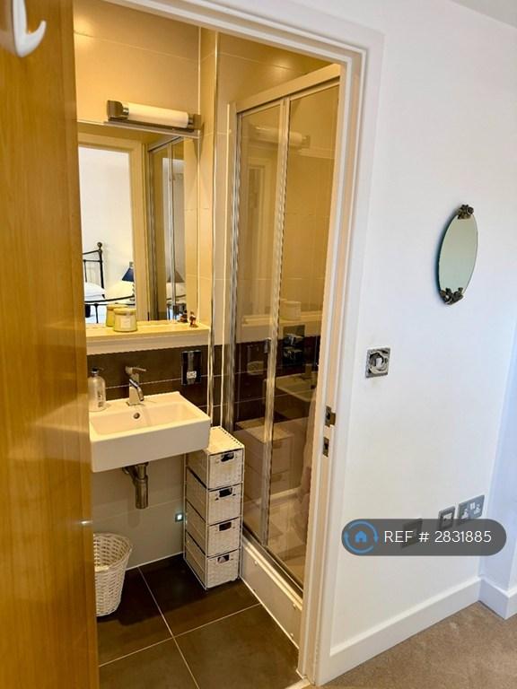 Bedroom 2 En-Suite