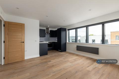 2 bedroom flat to rent, High Street, Kidlington, OX5