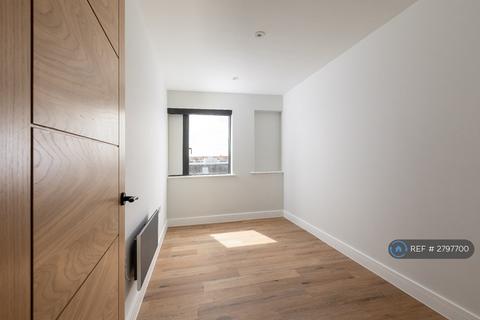 2 bedroom flat to rent, High Street, Kidlington, OX5