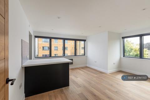 2 bedroom flat to rent, High Street, Kidlington, OX5