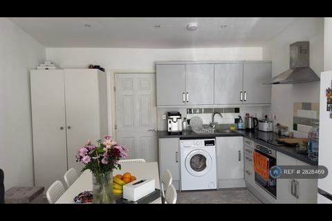 undefined, Hawthorn Road, Wallington, SM6