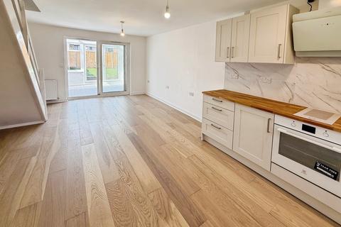 undefined, Near Vallens, Telford TF1