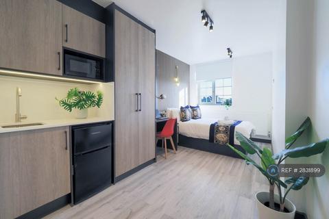 1 bedroom in a house share to rent, Nibthwaite Road, Harrow On The Hill, HA1