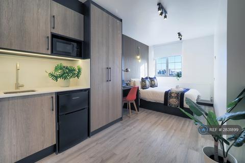 1 bedroom in a house share to rent, Nibthwaite Road, Harrow On The Hill, HA1