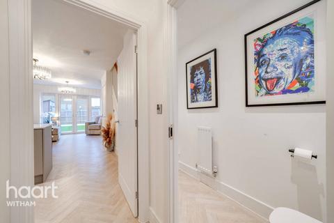 2 bedroom end of terrace house for sale, Fieldfare Way, Heybridge