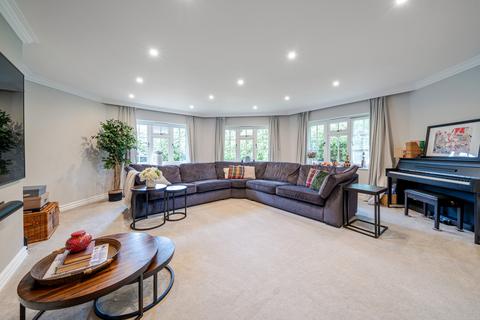 undefined, Dukes Wood Drive, Gerrards Cross, SL9