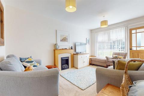 4 bedroom semi-detached house for sale, Westbury Lane, Newport Pagnell MK16
