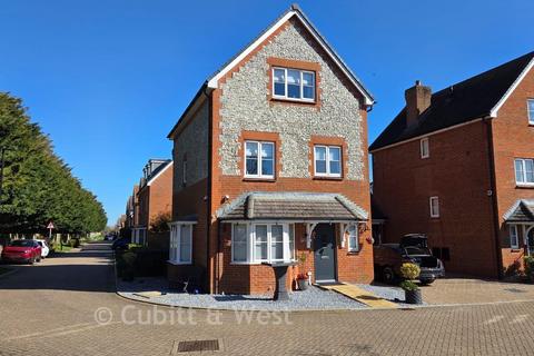 4 bedroom detached house for sale, Thyme Place, Angmering, West Sussex