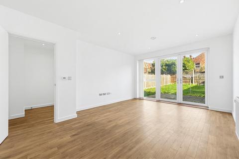 4 bedroom terraced house for sale, Reynard Way, Brentford,  TW8
