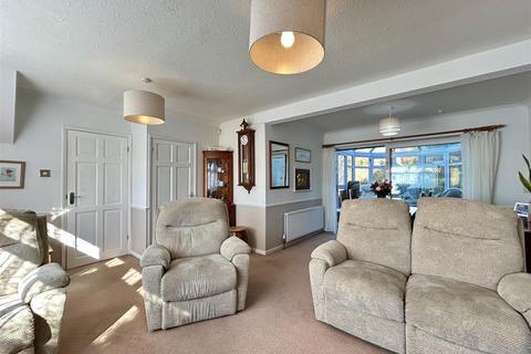 3 bedroom detached house for sale, Castle Close, Cradley Heath