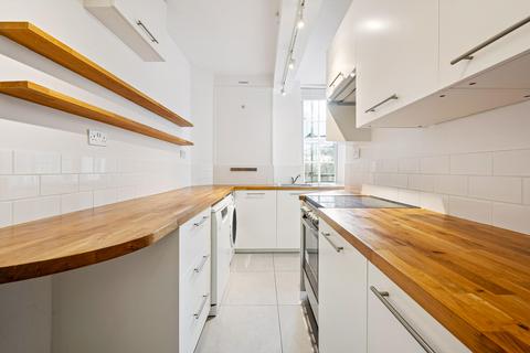 2 bedroom flat to rent, Kensington Park Road, London W11.
