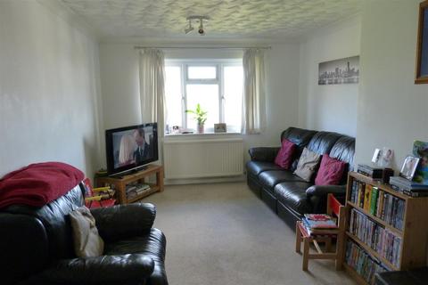 undefined, Heath Close, Shide, Newport